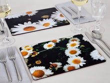 Load image into Gallery viewer, 6 Floral Placemats - Daisy